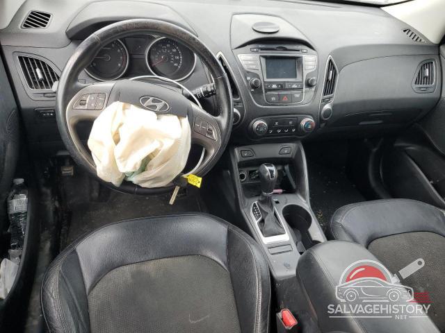 KM8JU3AG1FU104418 2015 HYUNDAI TUCSON photo no. 8