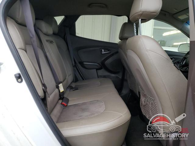 KM8JU3AGXFU971378 2015 HYUNDAI TUCSON photo no. 11