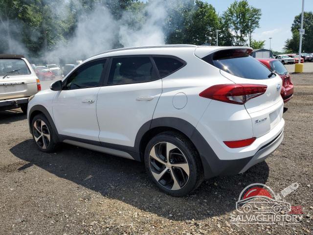 KM8J33A2XHU322626 2017 HYUNDAI TUCSON photo no. 2