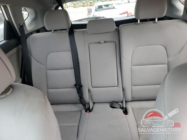 KM8J33A44HU449454 2017 HYUNDAI TUCSON photo no. 10