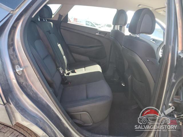 KM8J33A46HU293482 2017 HYUNDAI TUCSON photo no. 11
