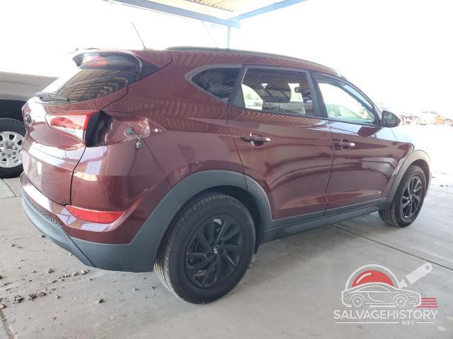KM8J33A49HU482028 2017 HYUNDAI TUCSON photo no. 3