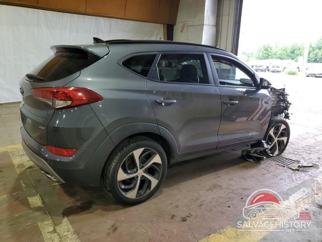 KM8J3CA2XJU689015 2018 HYUNDAI TUCSON photo no. 3