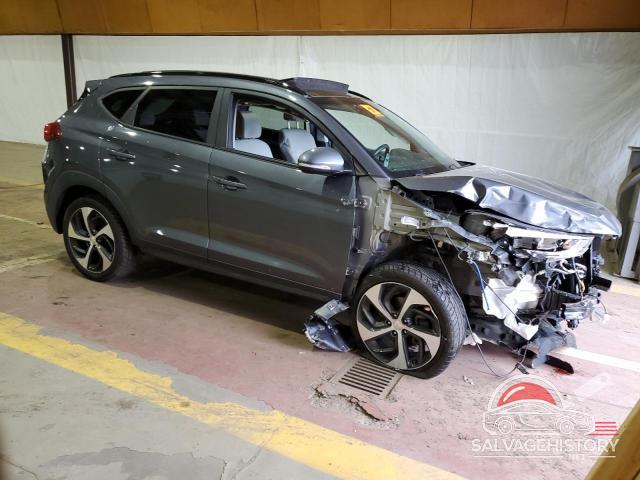 KM8J3CA2XJU689015 2018 HYUNDAI TUCSON photo no. 4