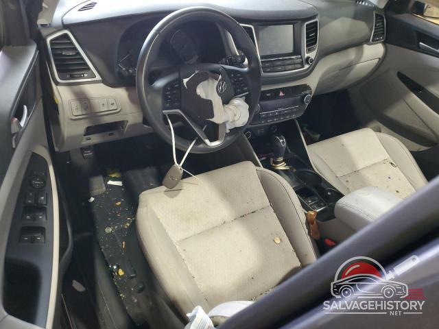 KM8J3CA2XJU689015 2018 HYUNDAI TUCSON photo no. 8