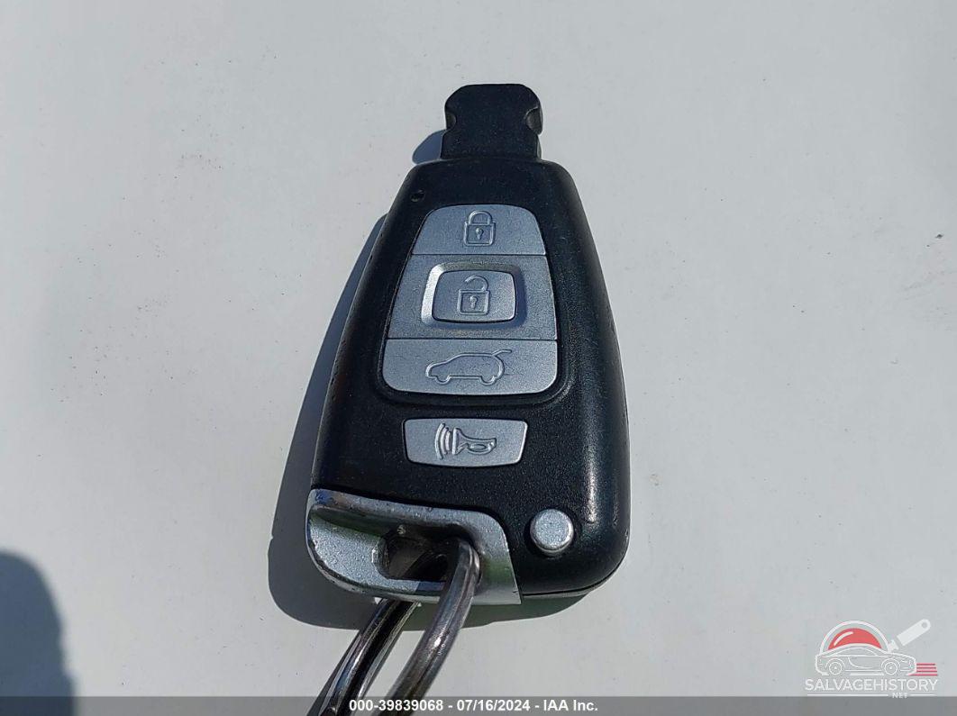 KM8NUDCC7AU127602 2010 HYUNDAI VERACRUZ photo no. 11
