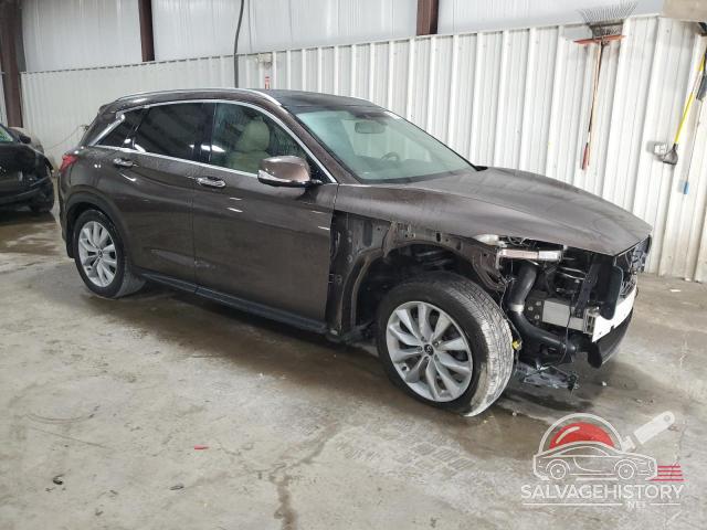 3PCAJ5M34KF110668 2019 INFINITI QX50 photo no. 4
