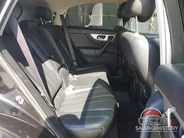 JN8CS1MW2HM414059 2017 INFINITI QX70 photo no. 11