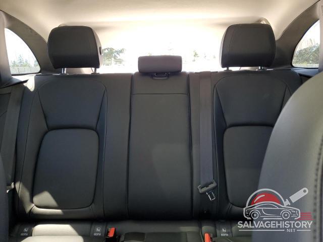 SADCJ2BVXHA054866 2017 JAGUAR F-PACE photo no. 10