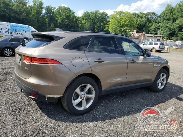SADCJ2BVXHA883890 2017 JAGUAR F-PACE photo no. 3
