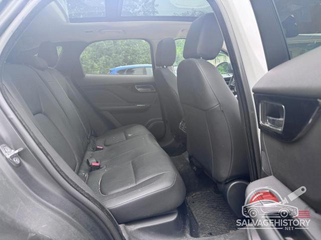 SADCJ2FN5JA260760 2018 JAGUAR F-PACE photo no. 6