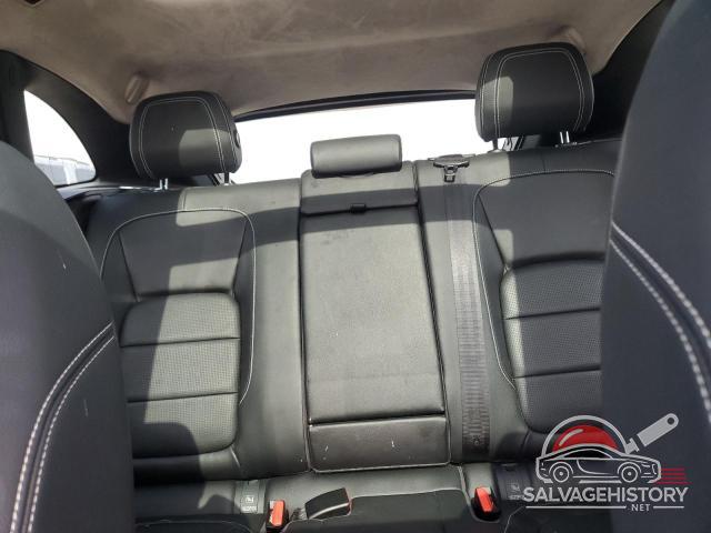 SADCM2FV9JA285555 2018 JAGUAR F-PACE photo no. 10