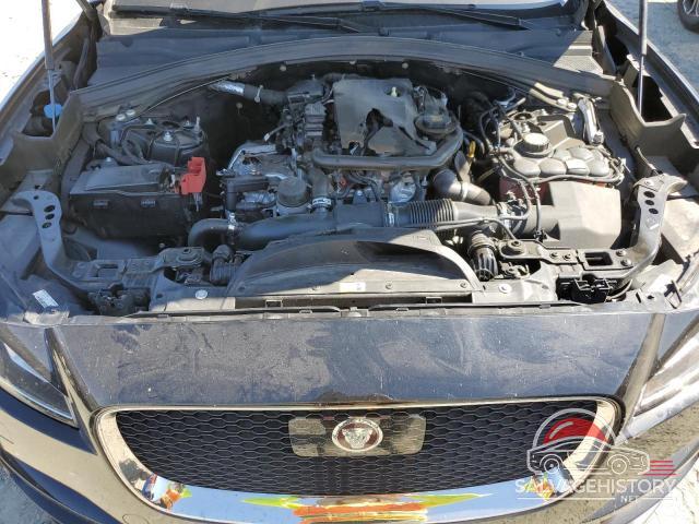 SADCK2FX2KA368916 2019 JAGUAR F-PACE photo no. 12