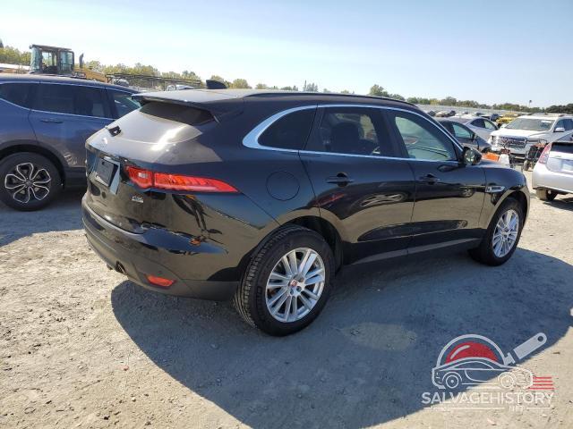 SADCK2FX2KA368916 2019 JAGUAR F-PACE photo no. 3