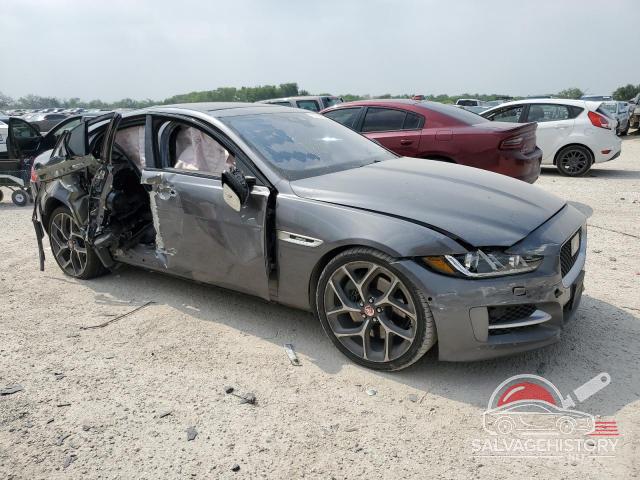 SAJAF4BV1HA945159 2017 JAGUAR XE photo no. 4