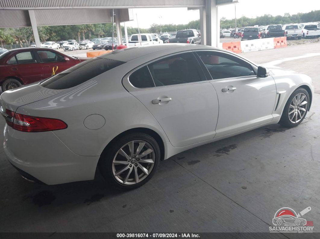 SAJWA0FB8CLS41311 2012 JAGUAR XF photo no. 4