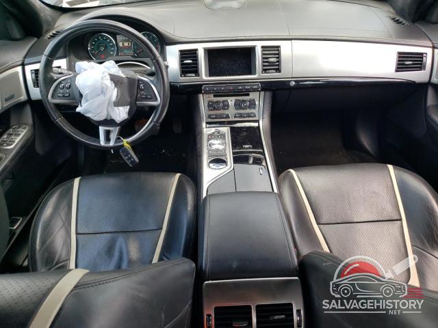 SAJWA0HP2FMU77444 2015 JAGUAR XF photo no. 8