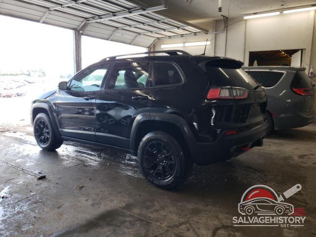 1C4PJMBX7KD402025 2019 JEEP CHEROKEE photo no. 2