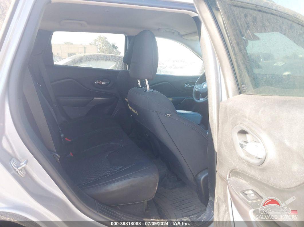 1C4PJMCB3LD533425 2020 JEEP CHEROKEE photo no. 8