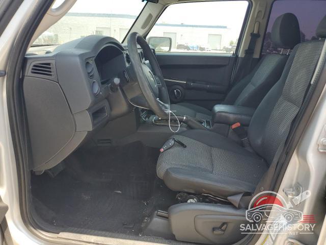 1J4RH4GKXAC159245 2010 JEEP COMMANDER photo no. 7