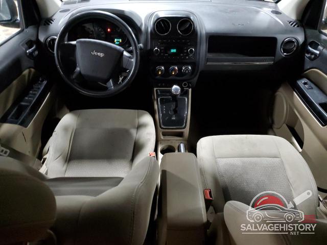 1J4NF1FB4AD675034 2010 JEEP COMPASS photo no. 8