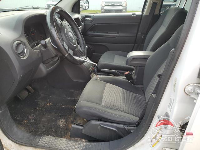 1J4NF1FB5BD197398 2011 JEEP COMPASS photo no. 7