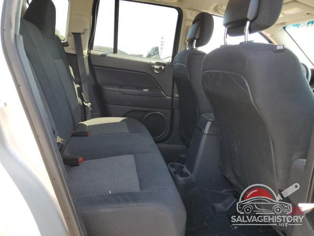 1J4NT1FB9BD241041 2011 JEEP COMPASS photo no. 10