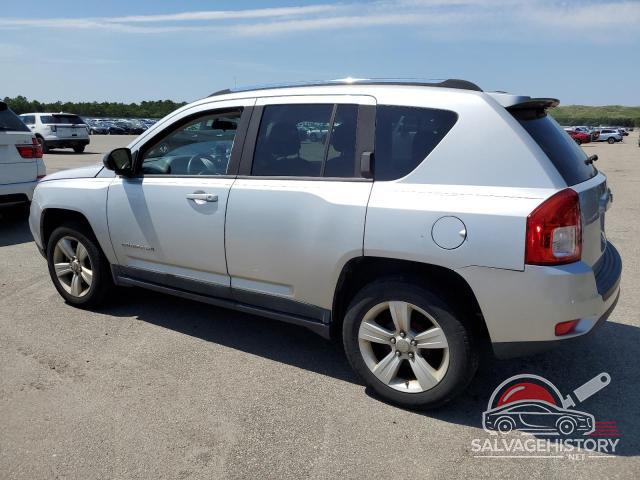 1J4NT1FB9BD241041 2011 JEEP COMPASS photo no. 2