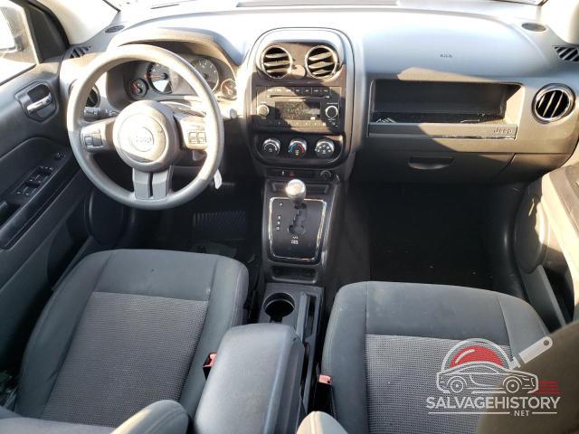 1C4NJCBA7CD542168 2012 JEEP COMPASS photo no. 8