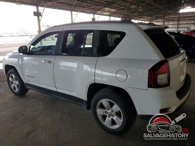 1C4NJCEA8GD715360 2016 JEEP COMPASS photo no. 2