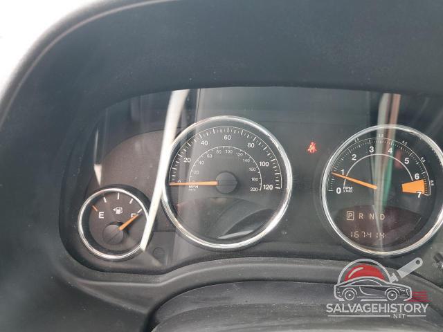 1C4NJDEB9GD757826 2016 JEEP COMPASS photo no. 9