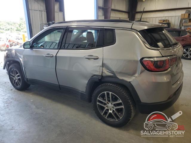 3C4NJCBB6JT489348 2018 JEEP COMPASS photo no. 2