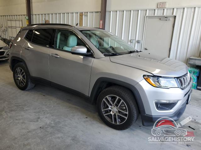 3C4NJCBB6JT489348 2018 JEEP COMPASS photo no. 4