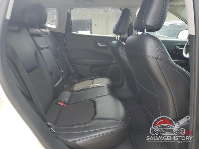 3C4NJDBB5JT239394 2018 JEEP COMPASS photo no. 11