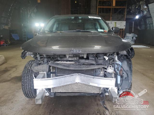 3C4NJDBB2LT149798 2020 JEEP COMPASS photo no. 5