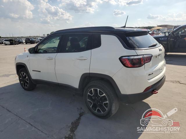 3C4NJDDB3LT189398 2020 JEEP COMPASS photo no. 2