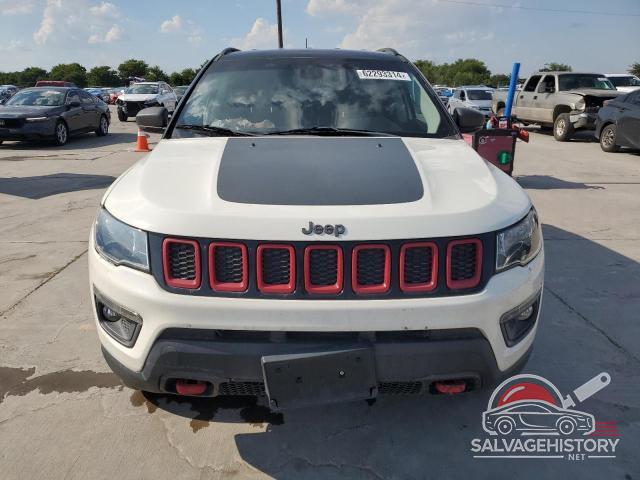 3C4NJDDB3LT189398 2020 JEEP COMPASS photo no. 5