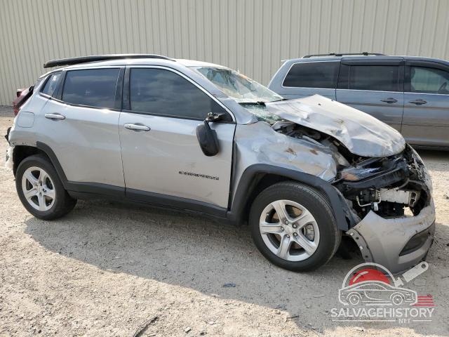 3C4NJDBN9PT542035 2023 JEEP COMPASS photo no. 4