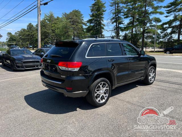 1C4RJFBG3JC267599 2018 JEEP GRAND CHER photo no. 4