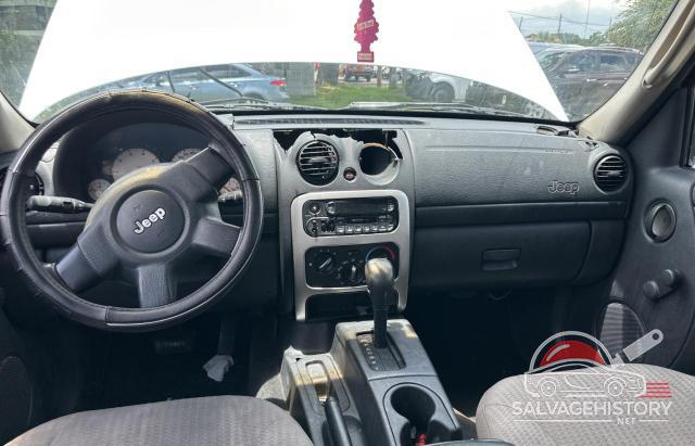 1J4GK48K02W310715 2002 JEEP LIBERTY photo no. 9