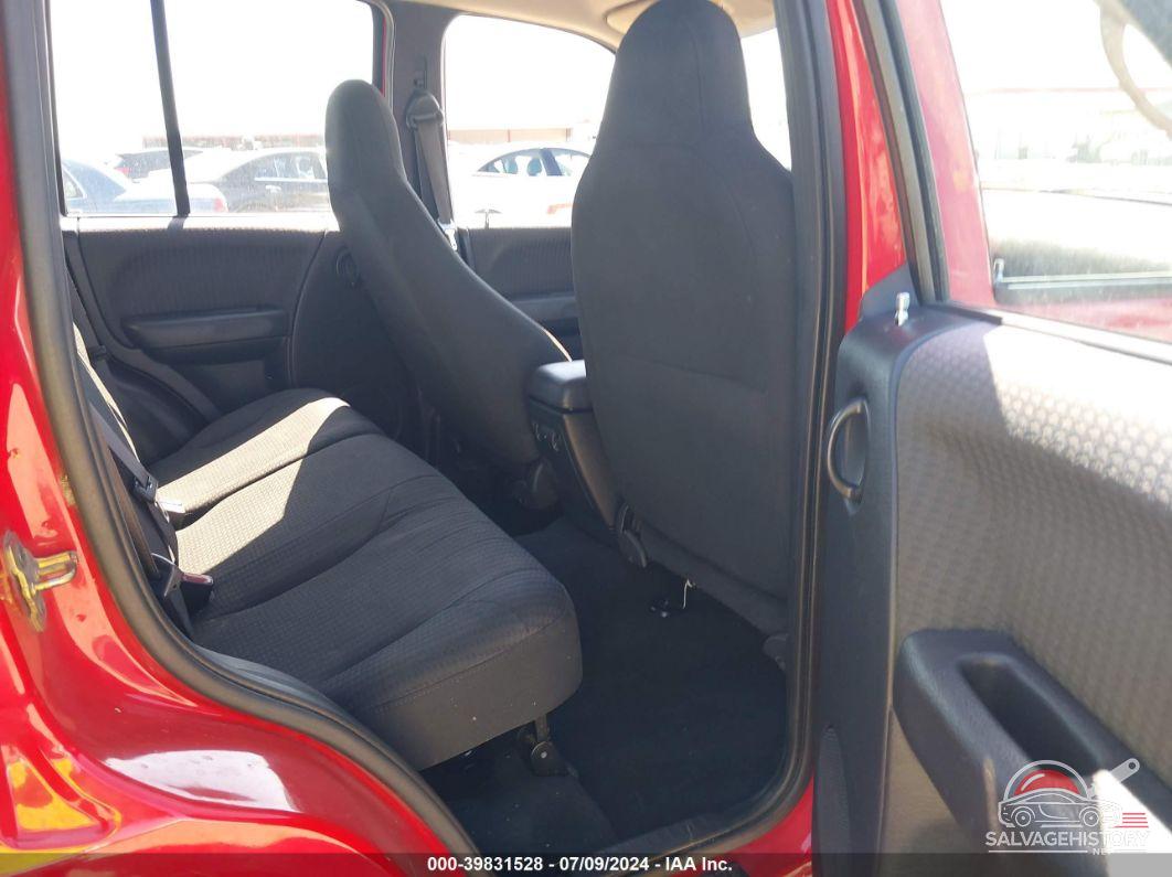 1J4GK48K12W139585 2002 JEEP LIBERTY photo no. 8