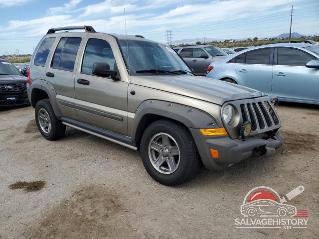 1J4GL38K05W561942 2005 JEEP LIBERTY photo no. 4