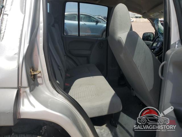 1J4GL48555W635369 2005 JEEP LIBERTY photo no. 10