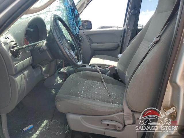 1J4GL48555W635369 2005 JEEP LIBERTY photo no. 7