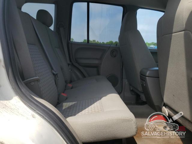 1J4GL48K16W163372 2006 JEEP LIBERTY photo no. 11