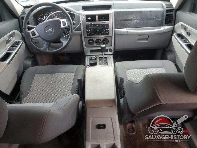 1J8GN58K38W197640 2008 JEEP LIBERTY photo no. 8