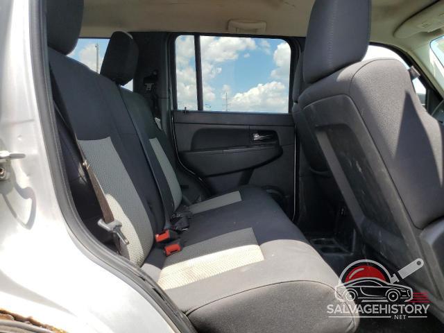 1J8GN28K49W542481 2009 JEEP LIBERTY photo no. 11