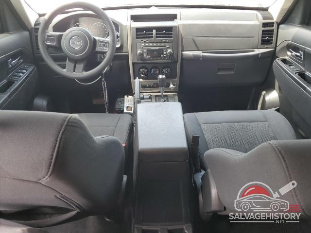 1C4PJMAK1CW151398 2012 JEEP LIBERTY photo no. 8
