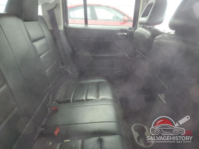 1J4NF2GBXAD656895 2010 JEEP PATRIOT photo no. 11
