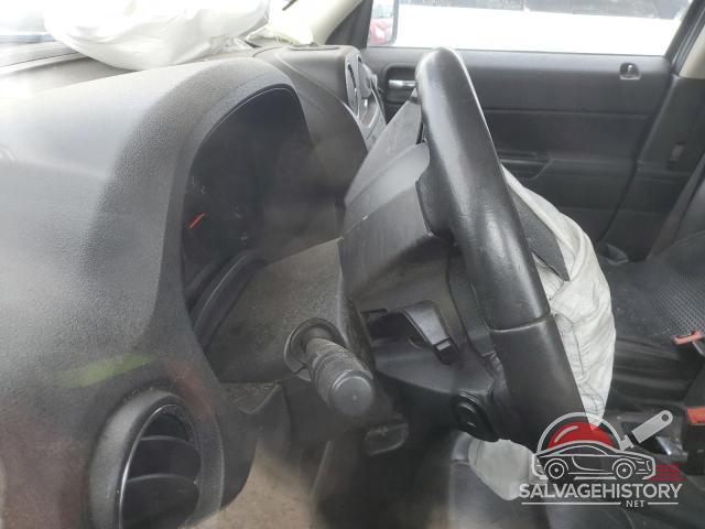 1J4NF2GBXAD656895 2010 JEEP PATRIOT photo no. 9